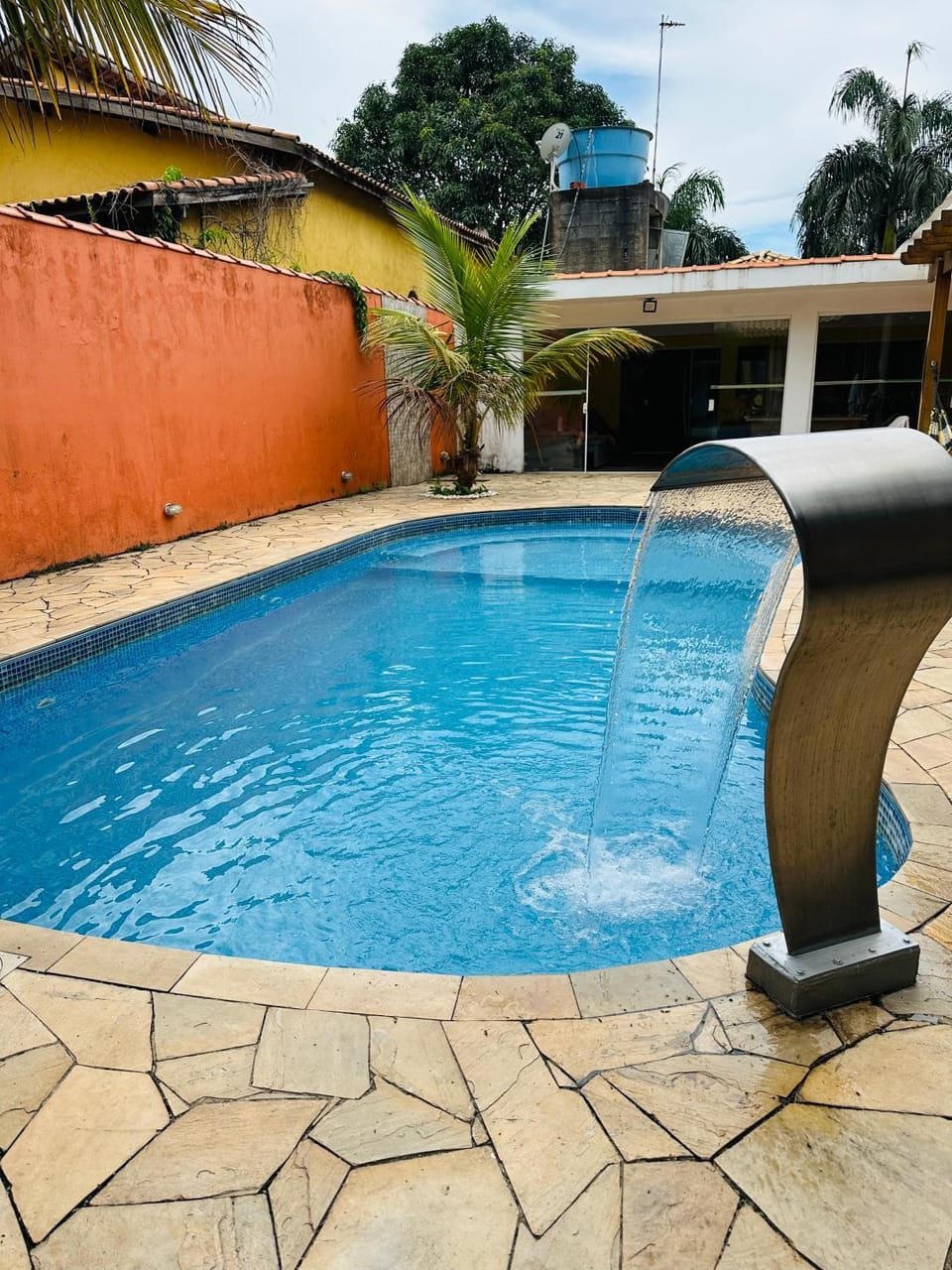 Casa com piscina House in State of São Paulo