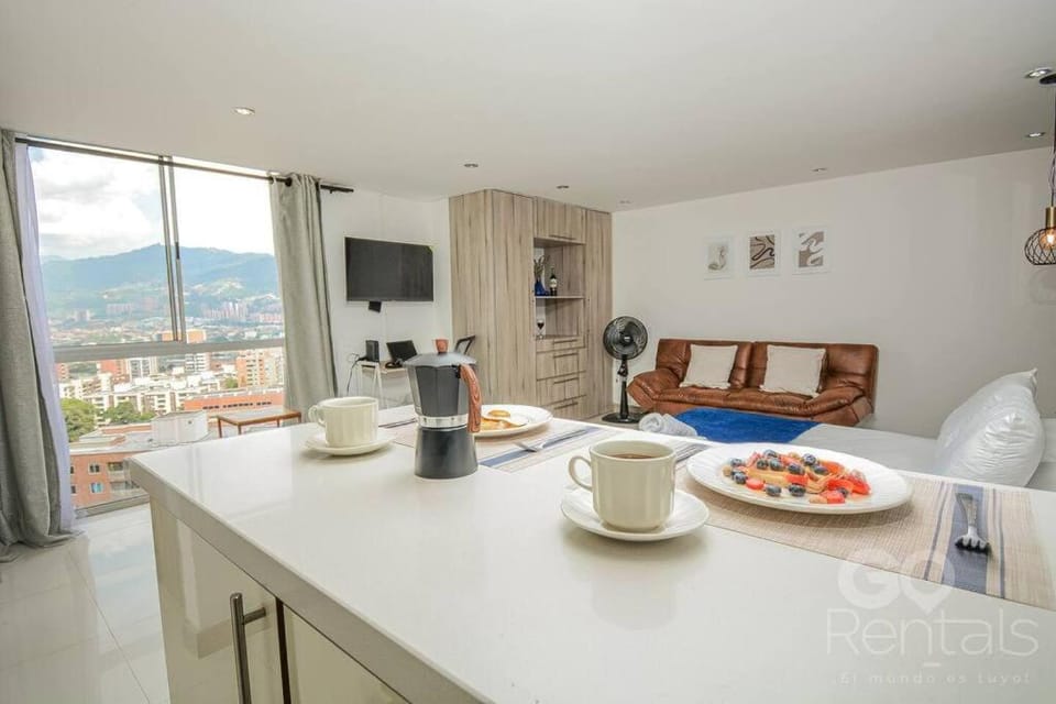 Charming Decor & Stunning Views Green Poblado Apartment in Envigado