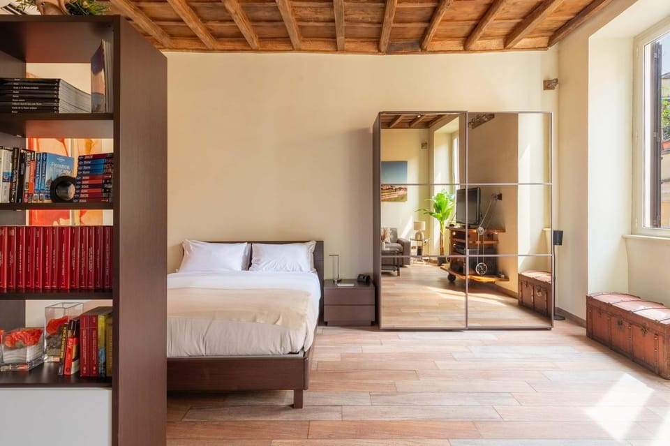 Bed, Living room, Photo of the whole room, Bedroom