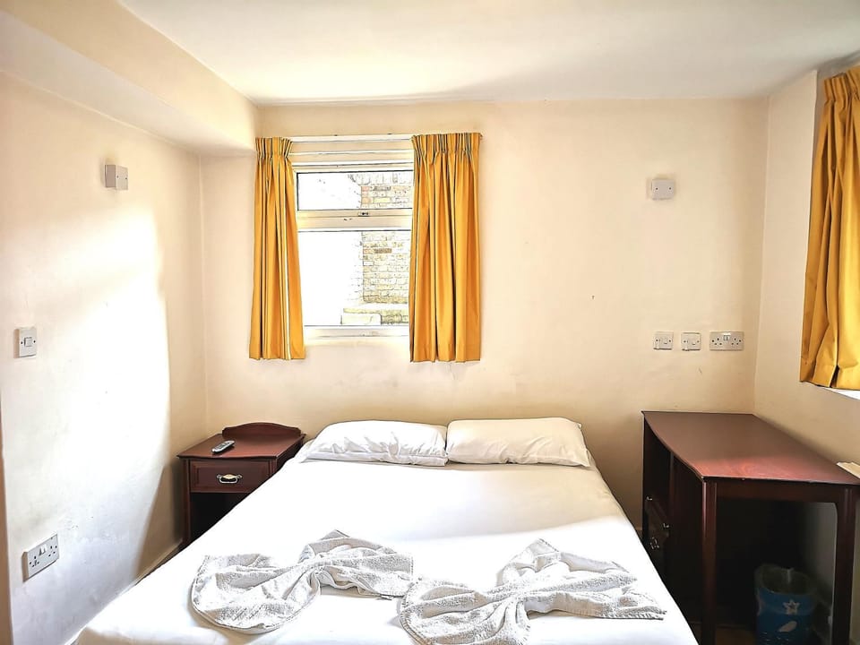 Aquarius Hotel Hotel in City of Westminster