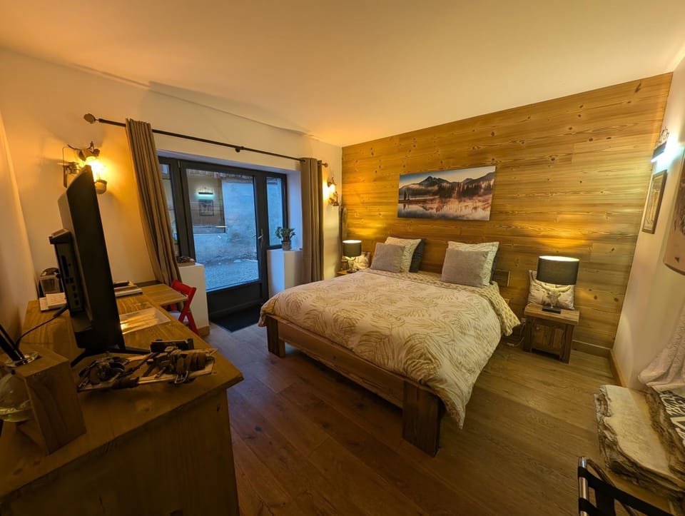 Chambre indépendante avec hammam Bed and Breakfast in Provence