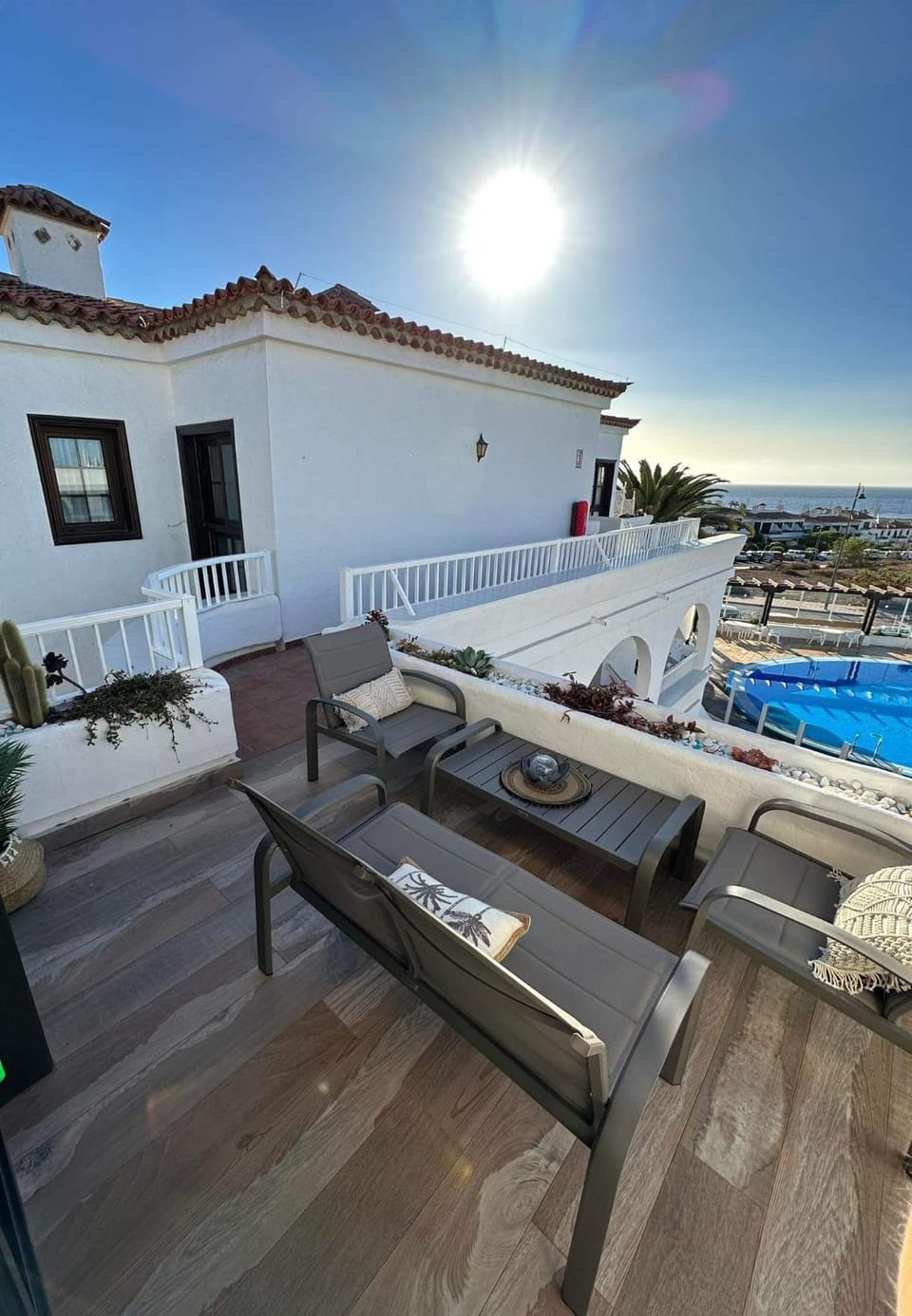 Balcony/Terrace, Pool view