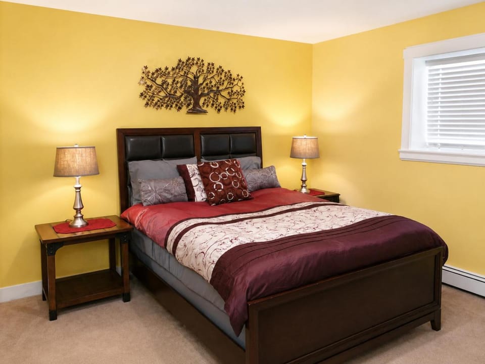 Bed, Bedroom