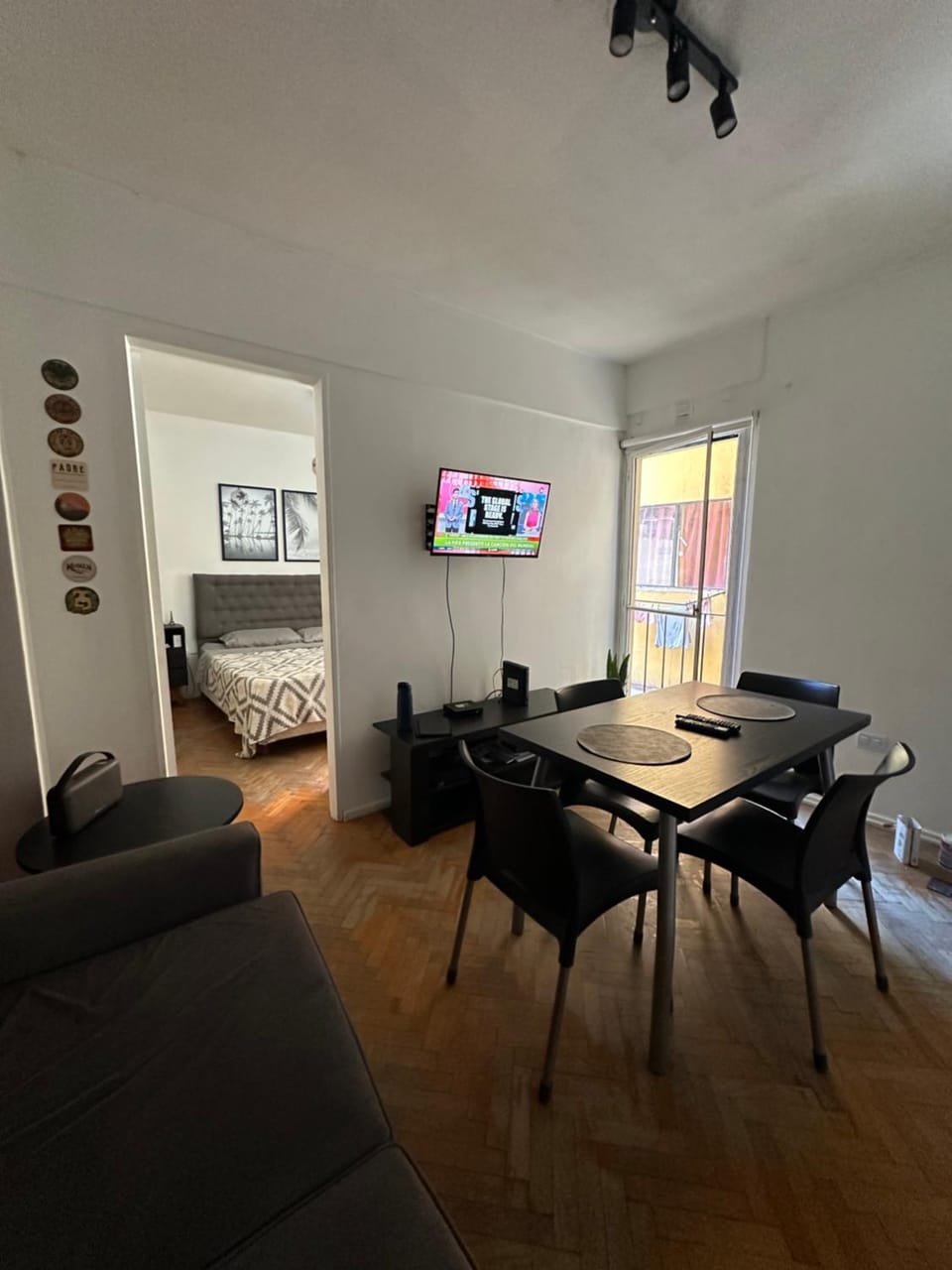 Communal lounge/ TV room, TV and multimedia, Seating area, Dining area, Evening entertainment