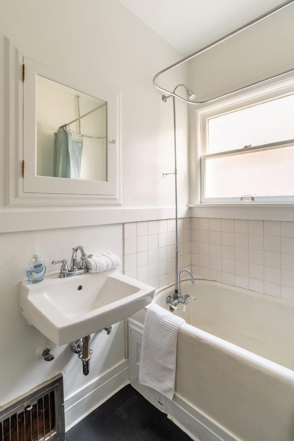 Stay Portland - Ladd's Addition Bohemian Paradise - 95 WalkScore Apartment in Portland