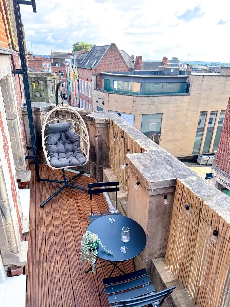The Luxe Haven Penthouse - Sleeps 4 Apartment Nottingham City Centre Apartment in Nottingham