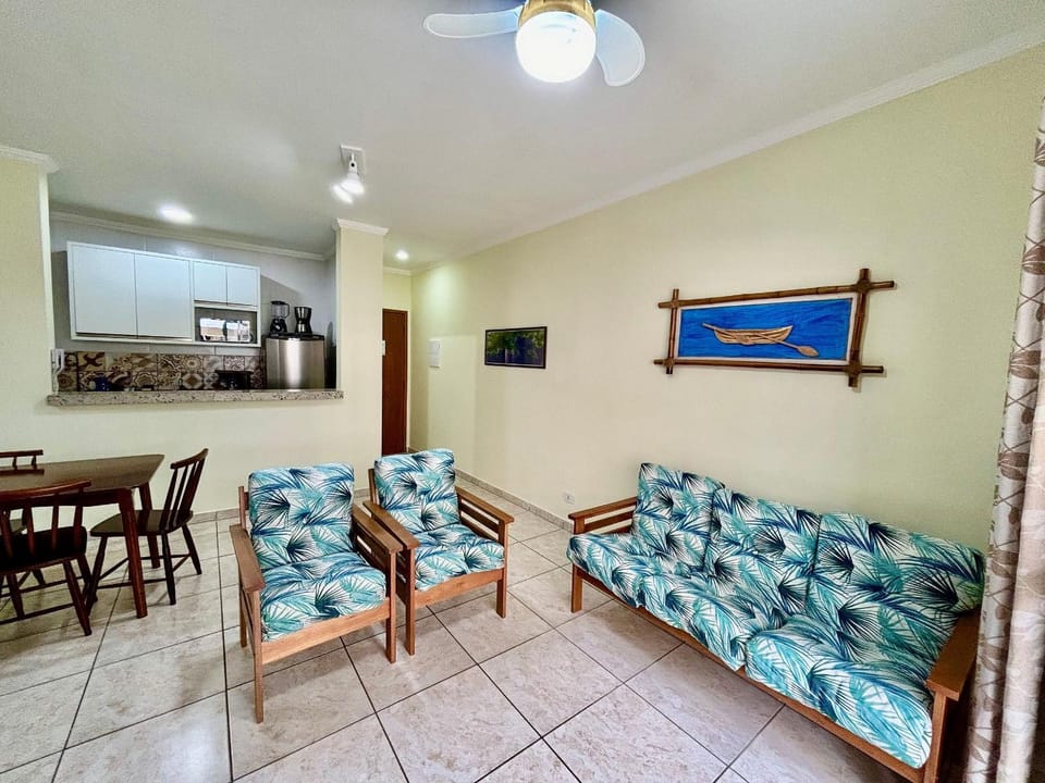 Apto na Praia das Toninhas -306- Ubatuba/SP House in State of São Paulo