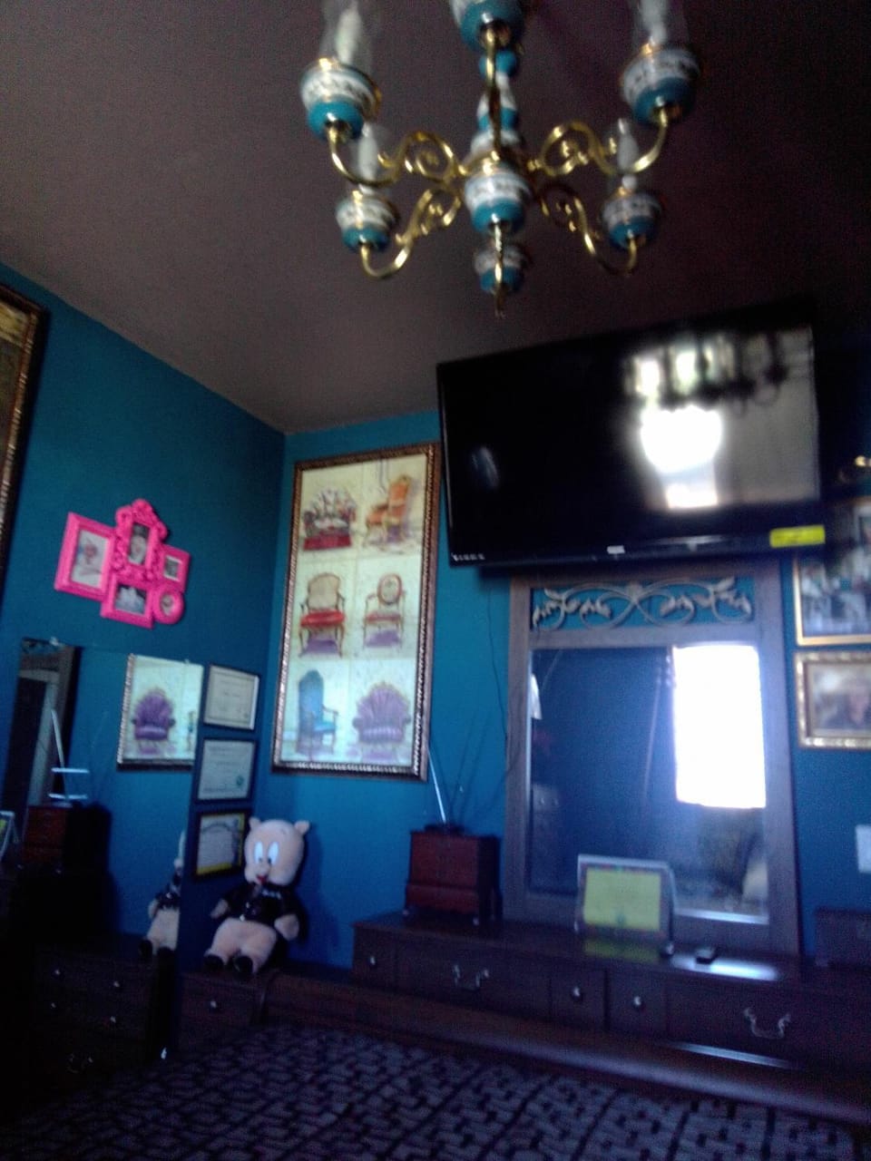 Big YELLOW HOUSE On The Hill Vacation rental in Reno