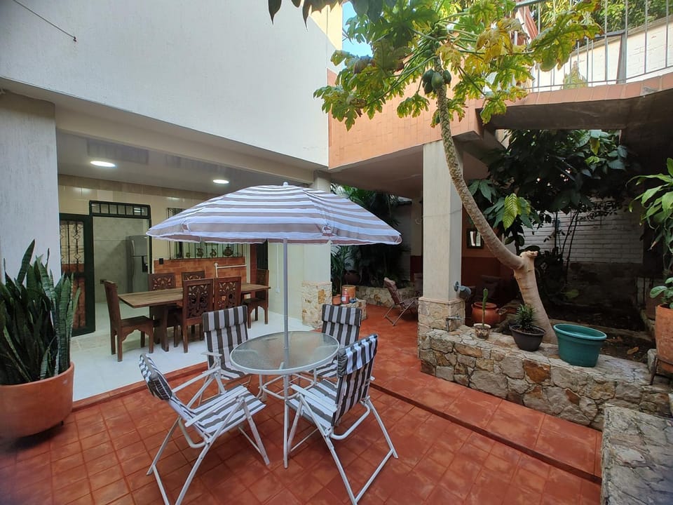 Patio, Dining area