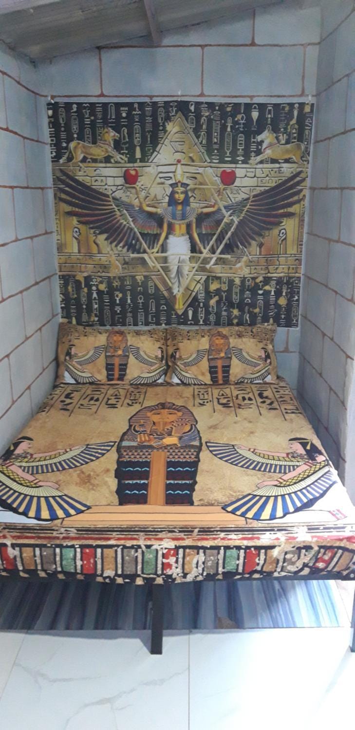 Bed, Bedroom