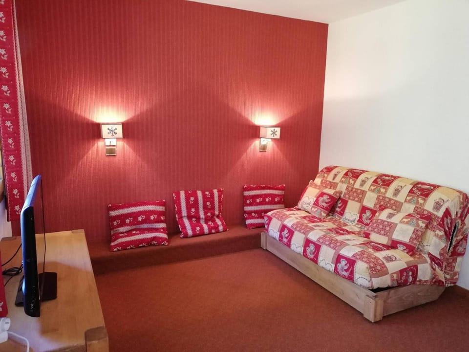 Studio divisible 27m², balcon, proche pistes et remontées - FR-1-356-481 Apartment in Les Avanchers-Valmorel