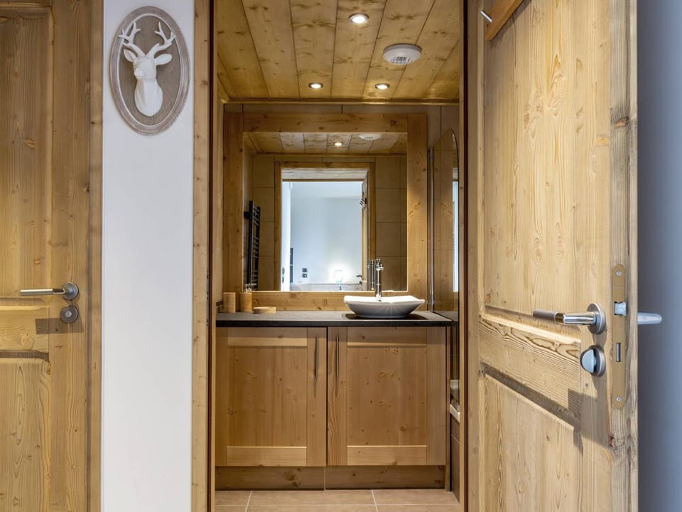 Appartement 3 pièces avec parking, Wi-Fi, animaux admis, à 50m des pistes à Valmorel - FR-1-356-478 Apartment in Les Avanchers-Valmorel