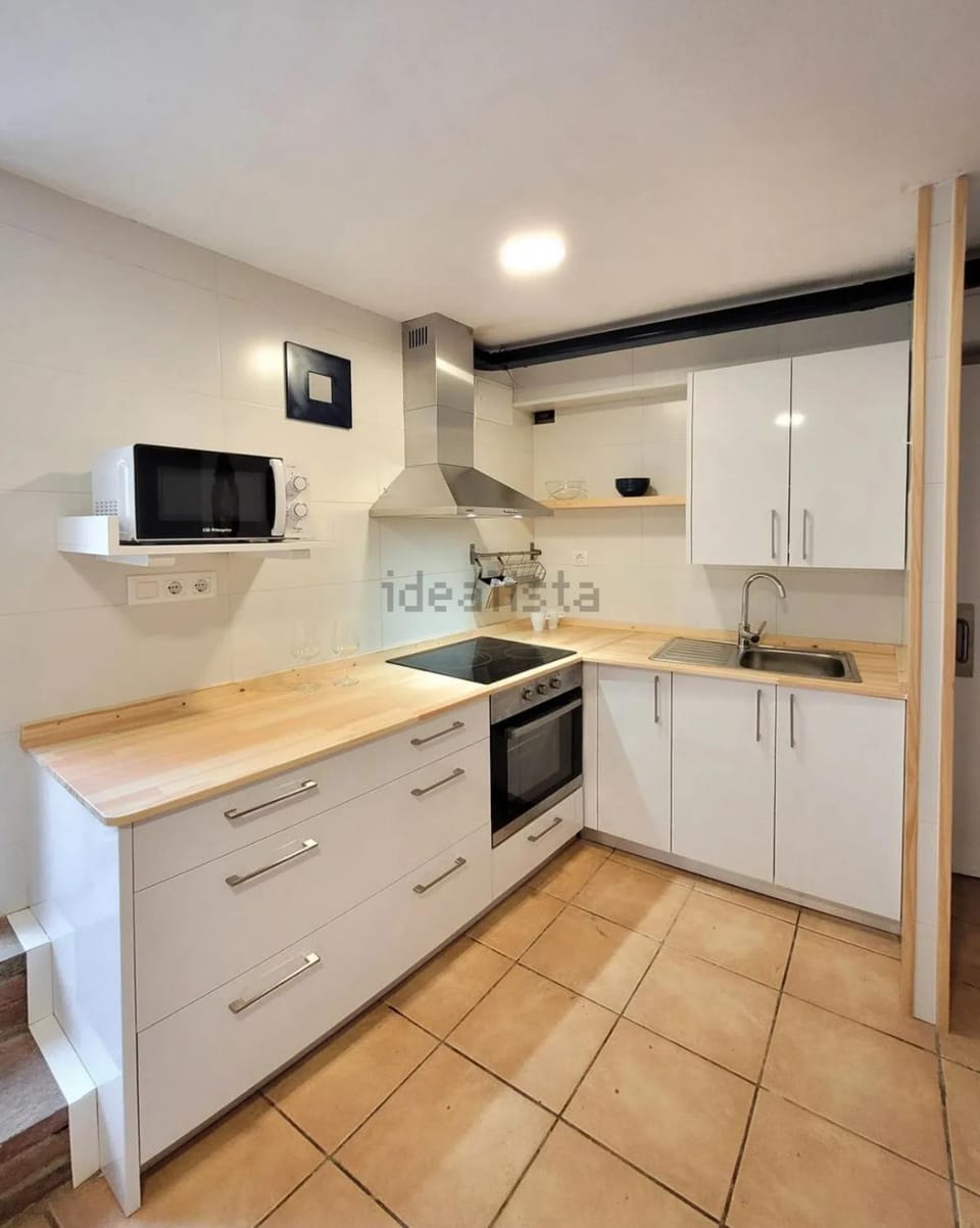 KUBALA Apartament Casc Antic Apartment in Tarragona