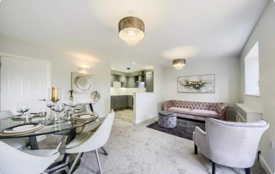A luxurious escape from the City Apartment in Coventry