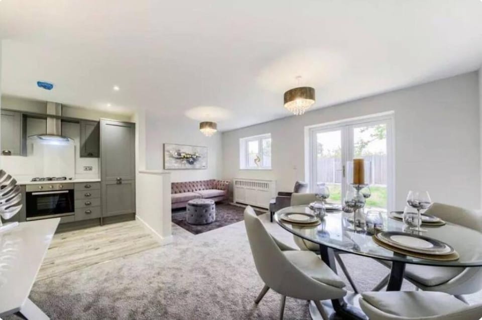 A luxurious escape from the City Apartment in Coventry