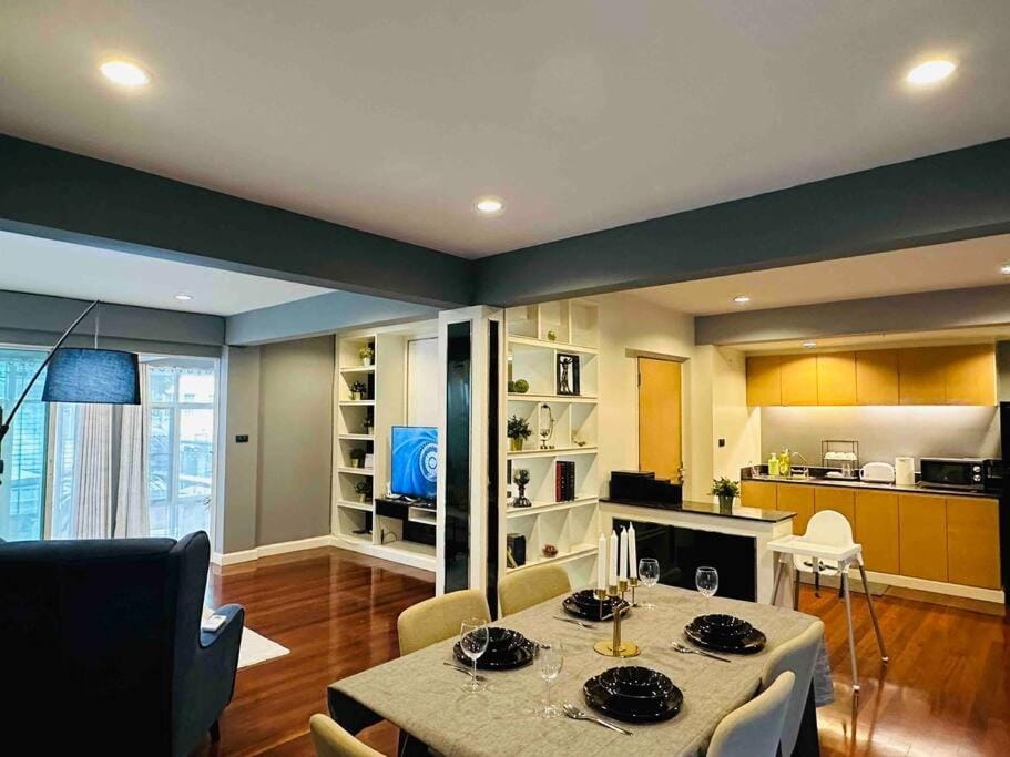 5BRHouse City centre Silom 3min to BTS Saint Louis Villa in Bangkok
