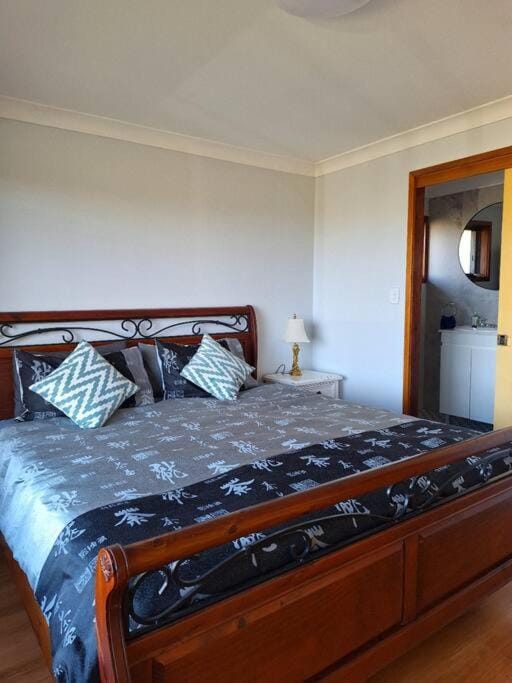 Comfy 3 bed house in Ulladulla House in New South Wales
