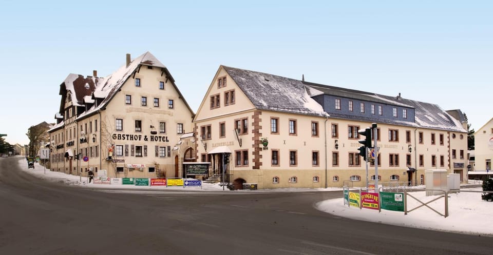 Property building, Day