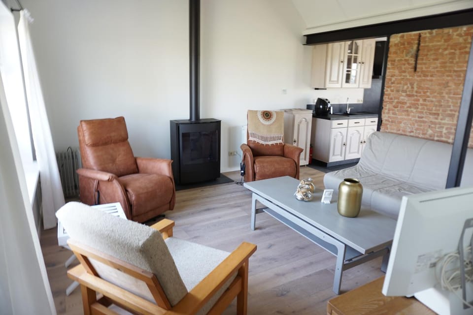 Living room, Seating area, fireplace