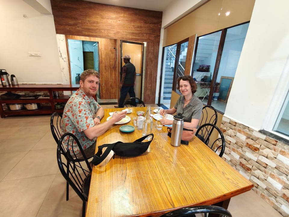 Restaurant/places to eat, Food and drinks