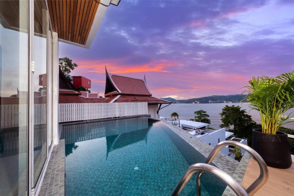 Natural landscape, View (from property/room), Pool view, Swimming pool, Swimming pool, sunbed