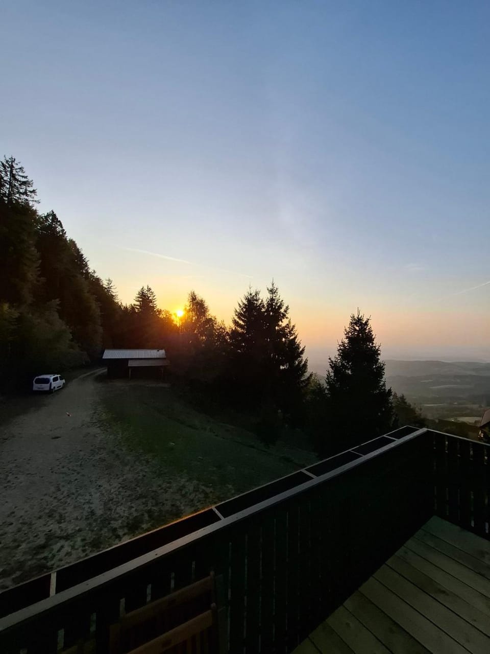 Natural landscape, Mountain view, Sunrise, Parking