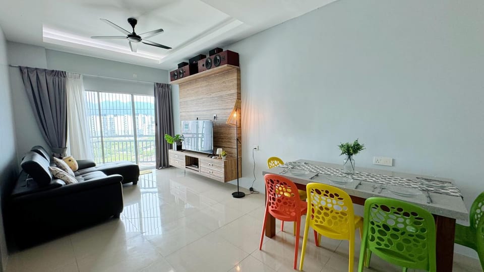 Seating area, Dining area