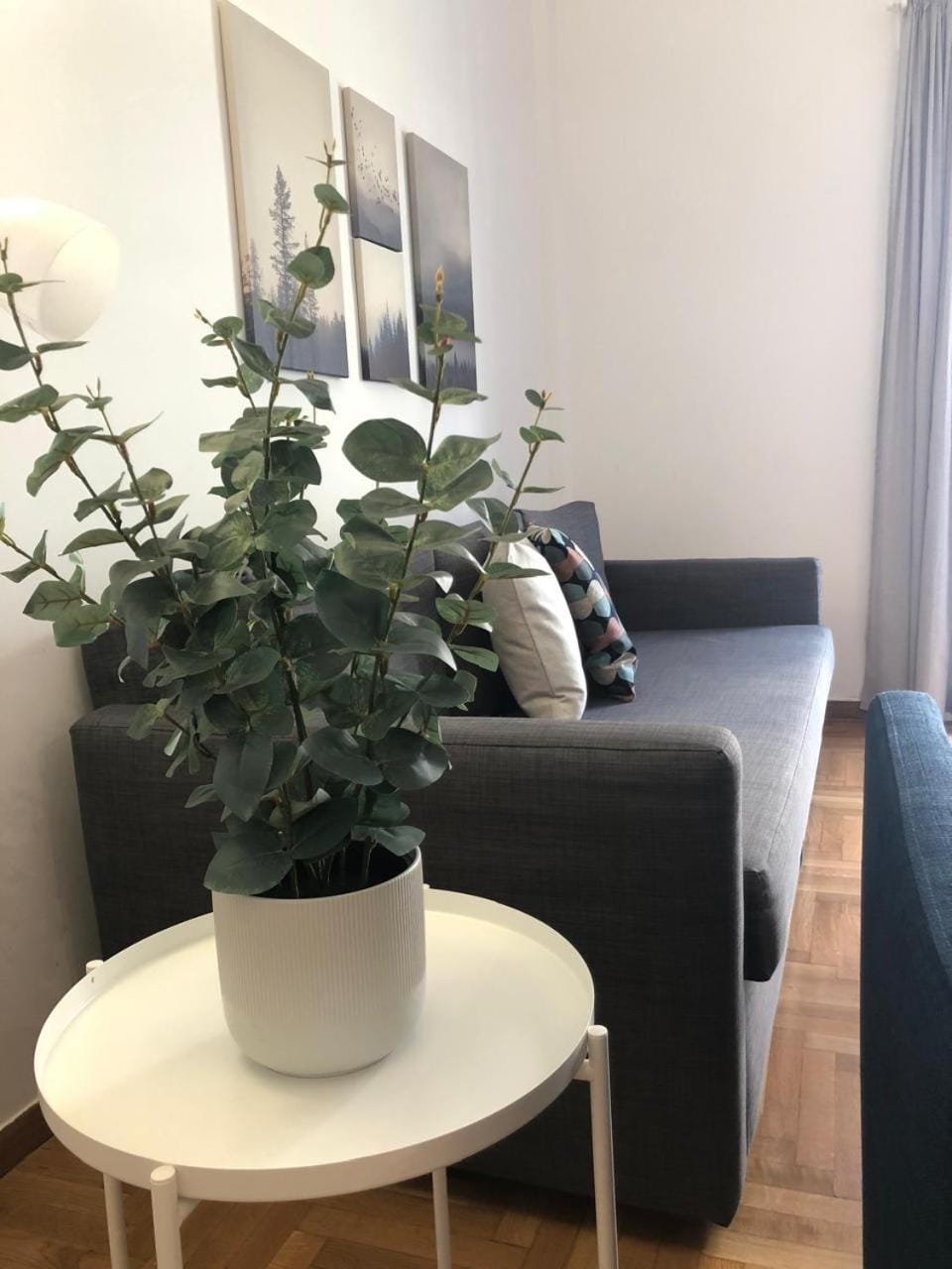 Living room, Decorative detail