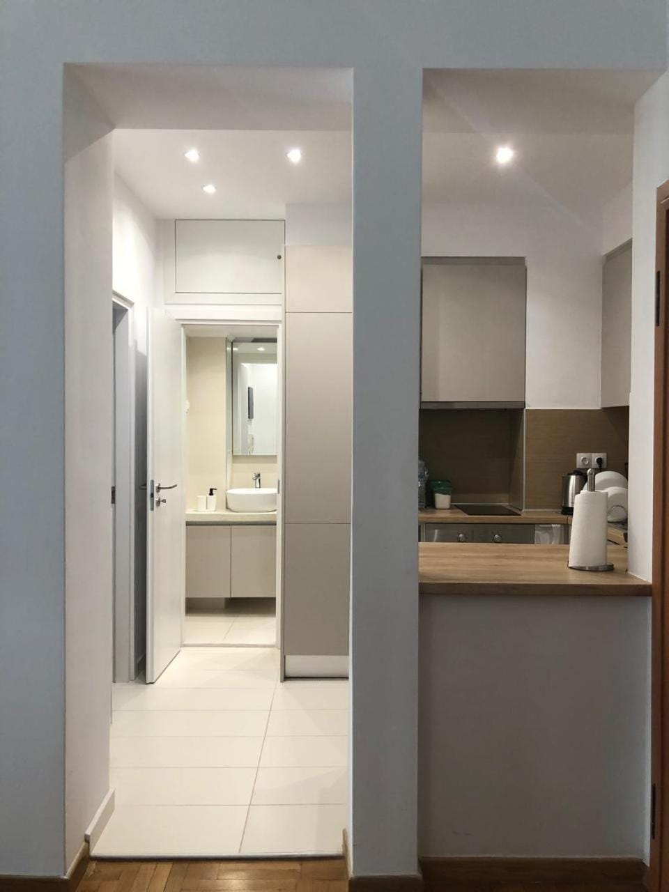 Bathroom, kitchen
