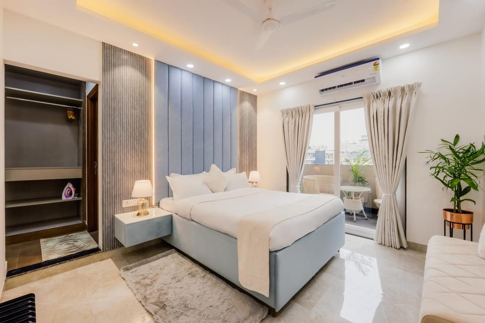 Bed, Photo of the whole room, Bedroom