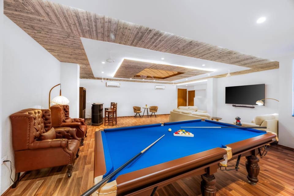 Communal lounge/ TV room, Lounge or bar