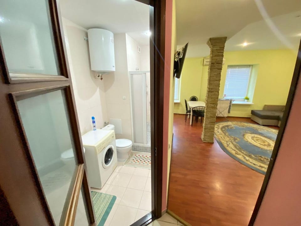 Toilet, Bathroom