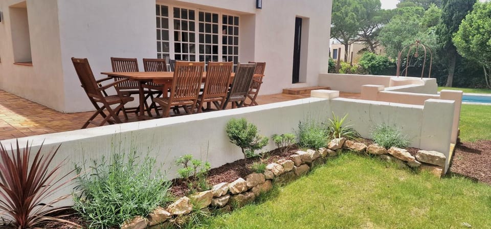 St-Clair Villa, piscine & pinède Villa in Occitanie
