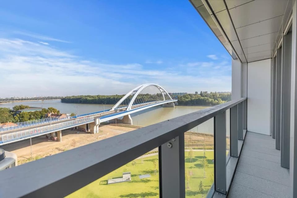 Day, Natural landscape, View (from property/room), Balcony/Terrace, River view