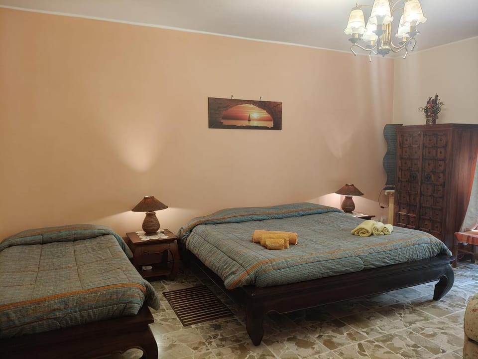 Bed, Photo of the whole room