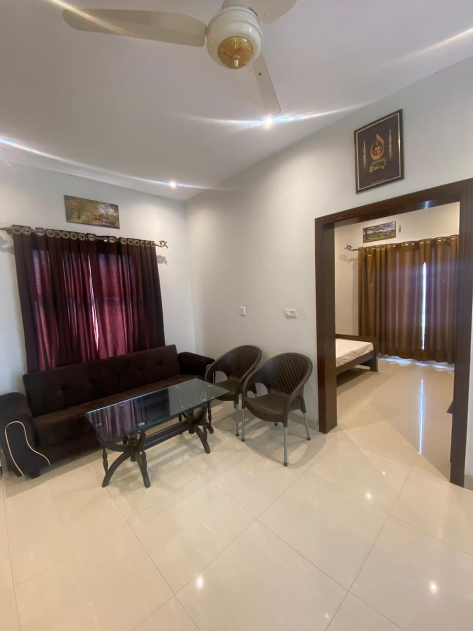 Living room, Seating area