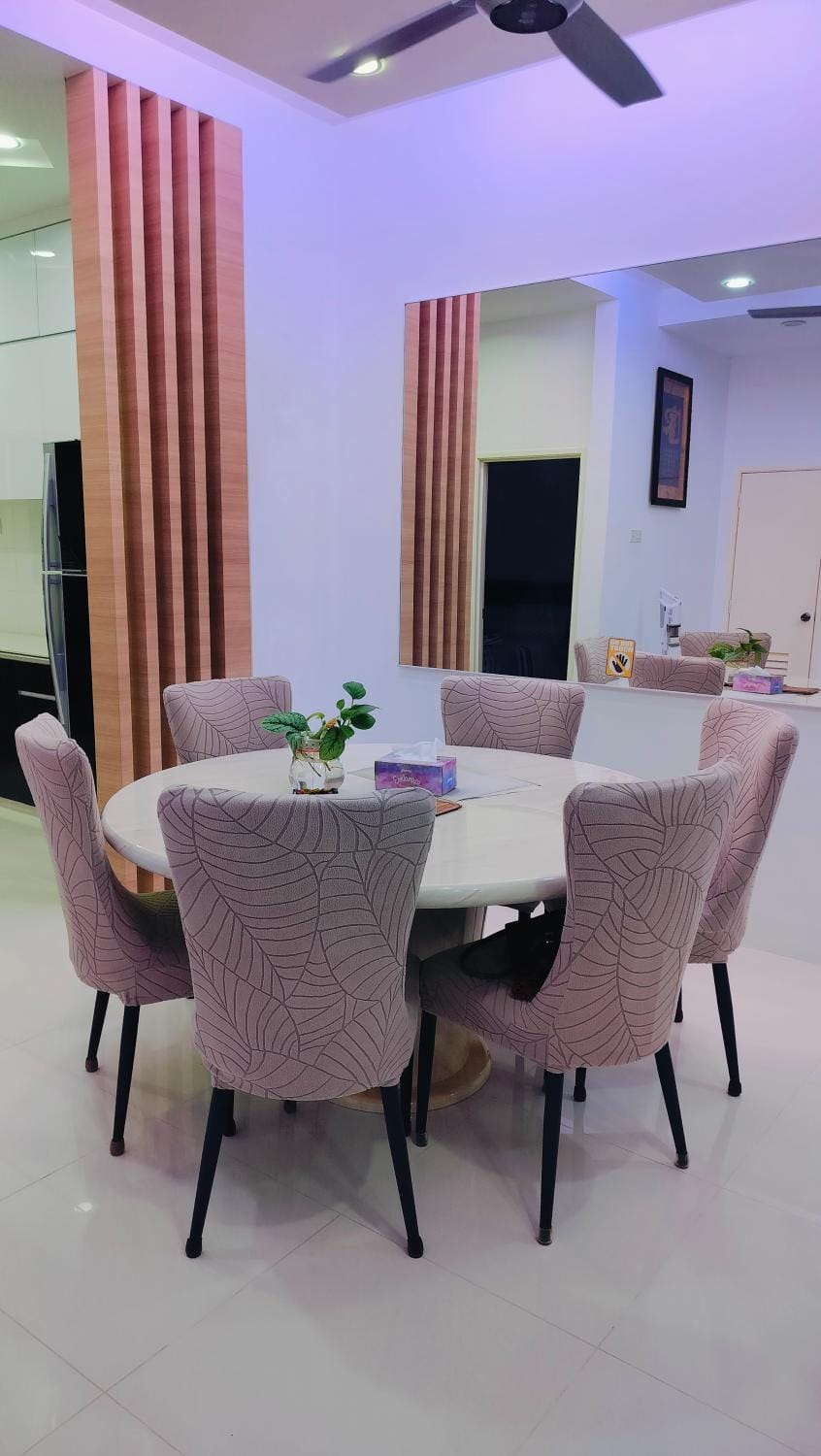 AA 3-STOREY TERRACE HOMESTAY 13 Pax 4 bedroom 4 bathroom Villa in Bayan Lepas