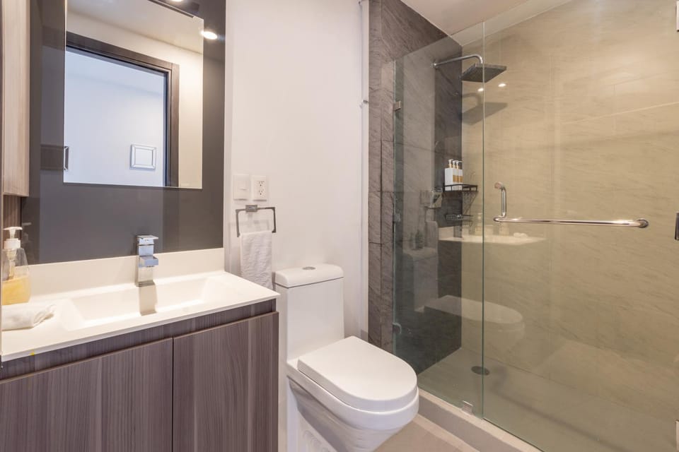 Shower, Bathroom, towels