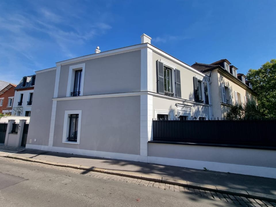 Villa cosy Paris Villa in Courbevoie