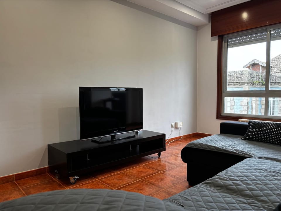 Communal lounge/ TV room, TV and multimedia