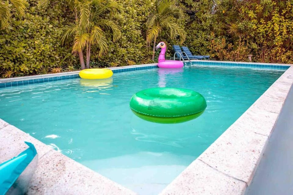 Balcony/Terrace, Swimming pool
