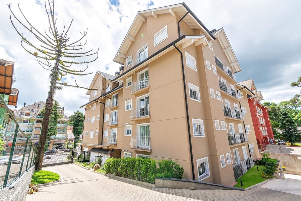 Reserva das Orquídeas 305A - 700m Rua Coberta Apartment in Gramado