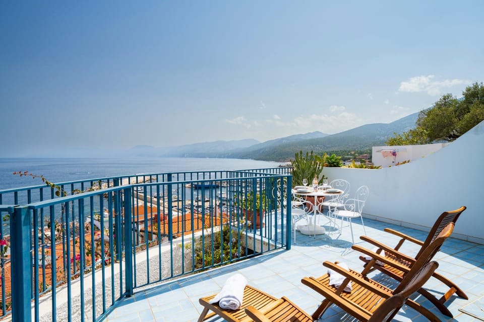 Day, Natural landscape, View (from property/room), Balcony/Terrace, Lake view, Mountain view, Sea view, sunbed