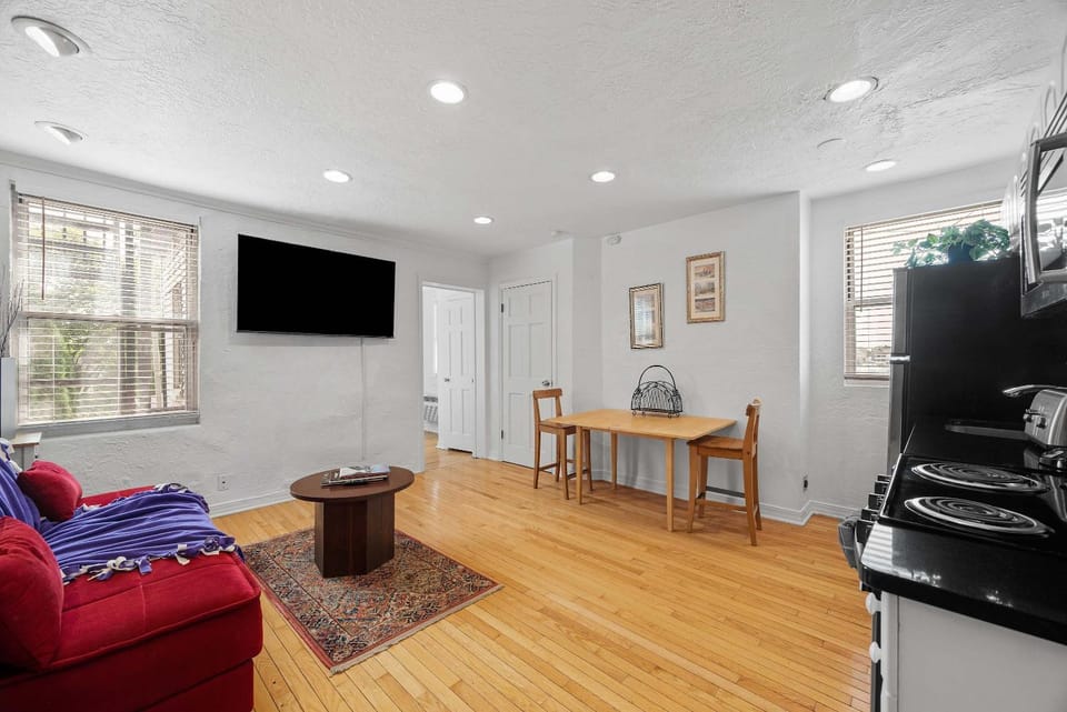 Panoramic Views on Your Front Porch Apartment in Pittsburgh
