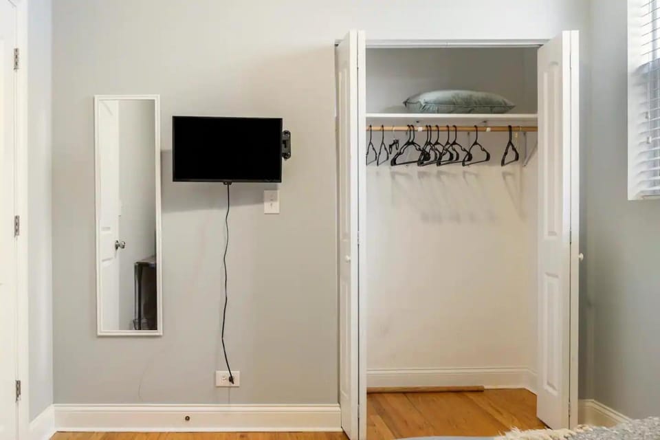 TV and multimedia, wardrobe