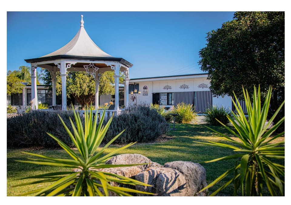 Property building, Garden