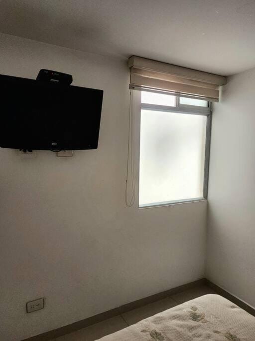 Communal lounge/ TV room, TV and multimedia