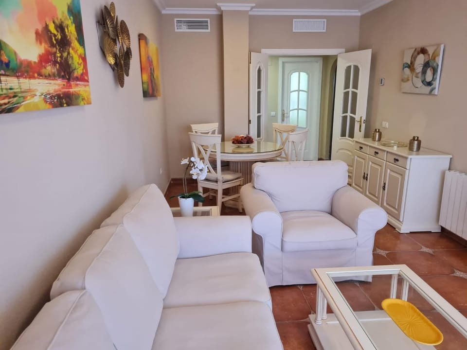 Living room, Seating area, Dining area, air conditioner