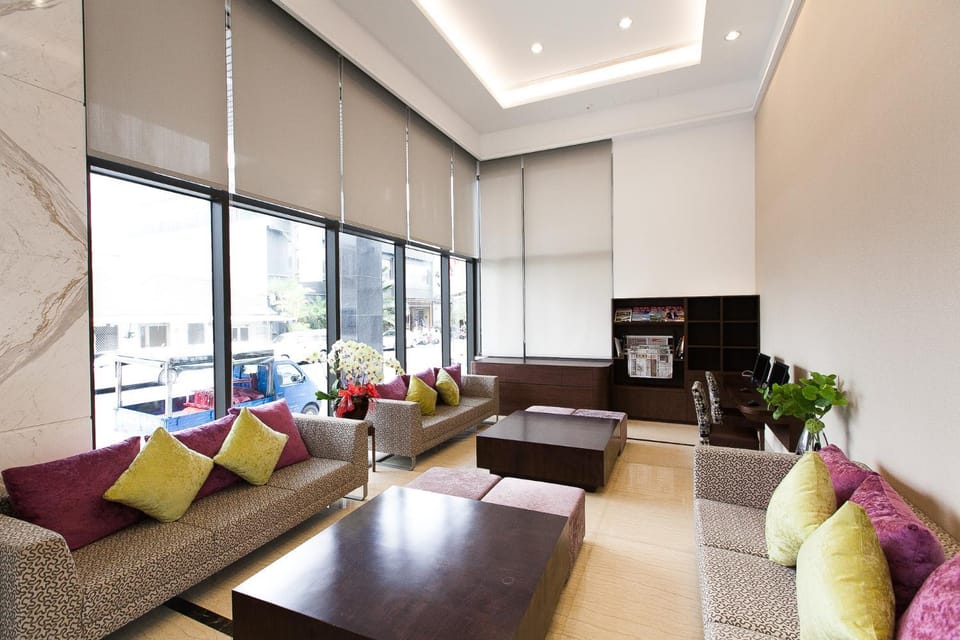Lobby or reception, Lounge or bar