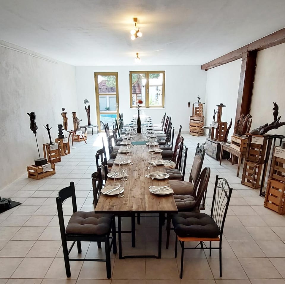 Banquet/Function facilities, Seating area, Dining area
